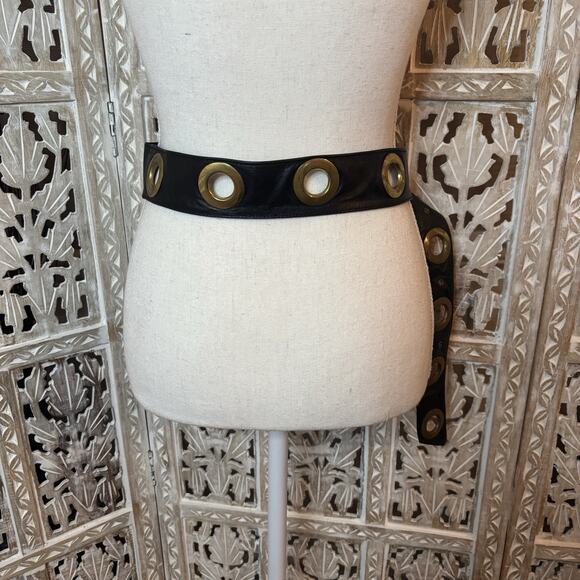 Vintage Black Gold Grommets Old Money Soft Leather Belt w/ Oversized Gold Buckle - Picture 5 of 6